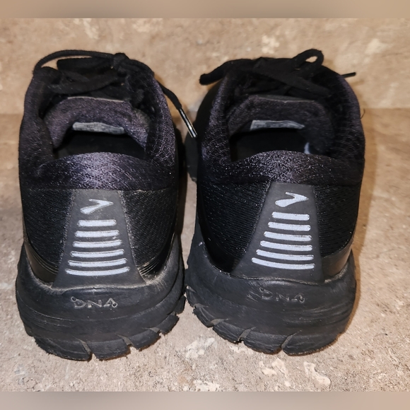 Brooks Adrenaline GTS 18 Women’s Size 8 Med Width Black Running Shoes Sneakers - Picture 10 of 10